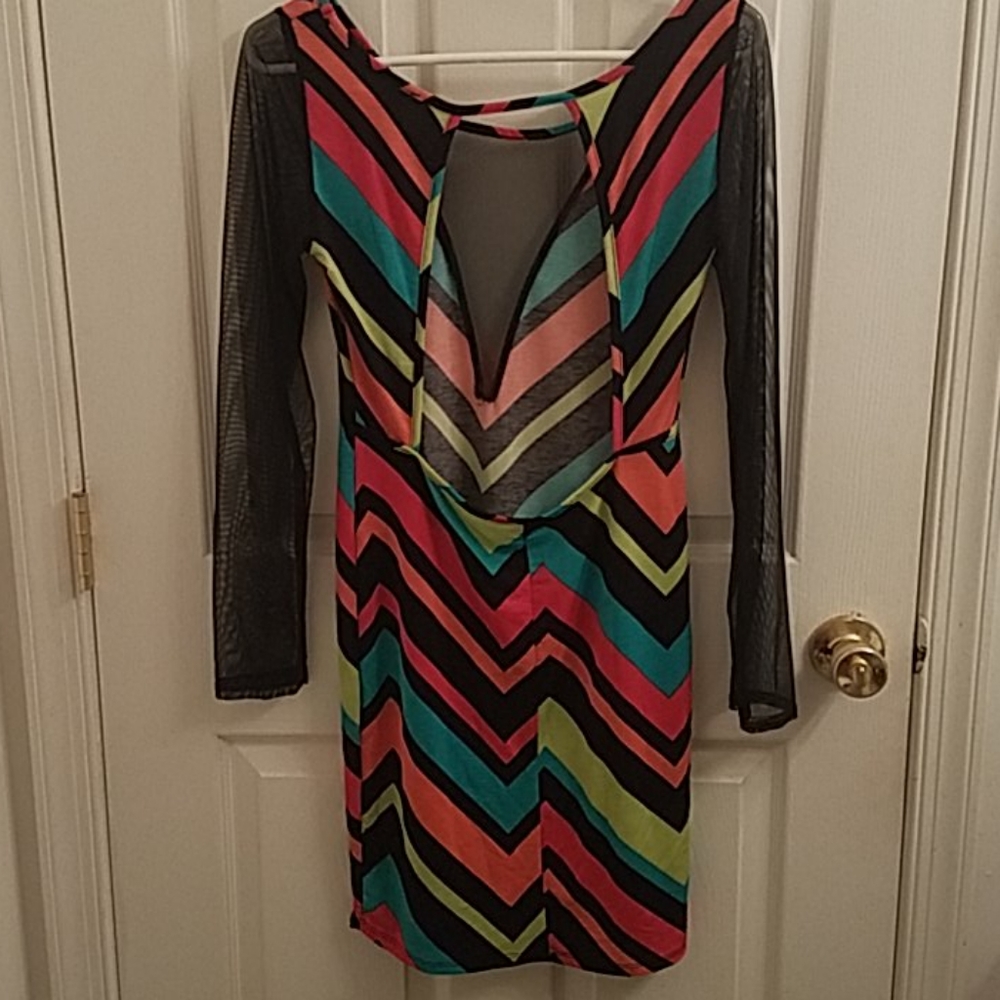 Dress - Picture 2 of 3